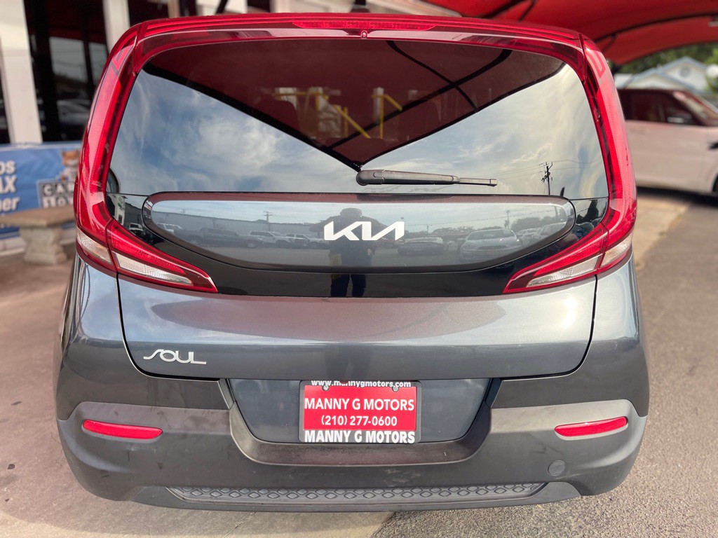 2022 Kia Soul Image 13