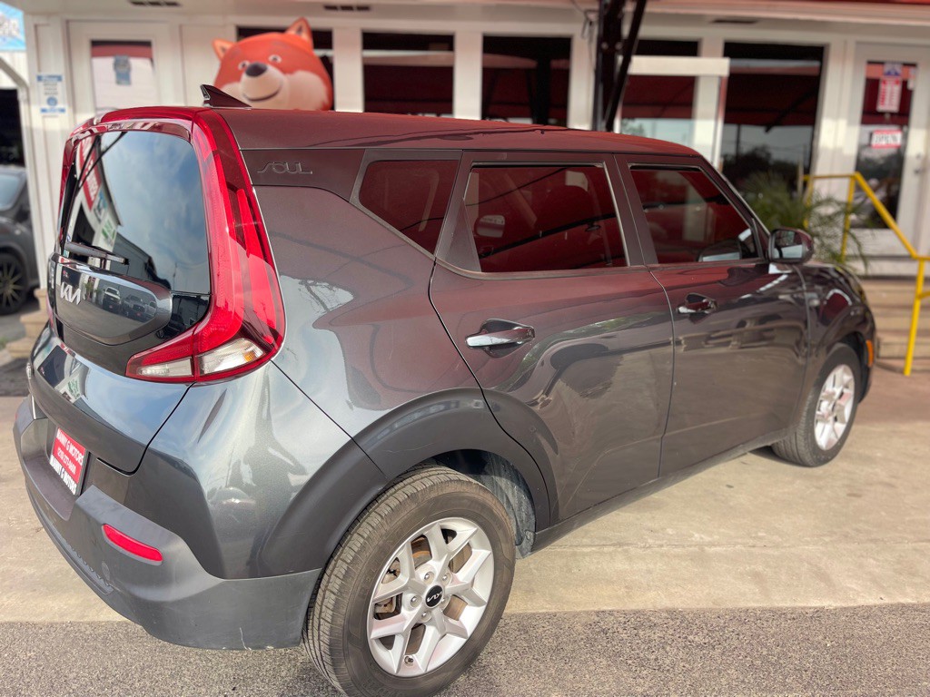 2022 Kia Soul Image 18