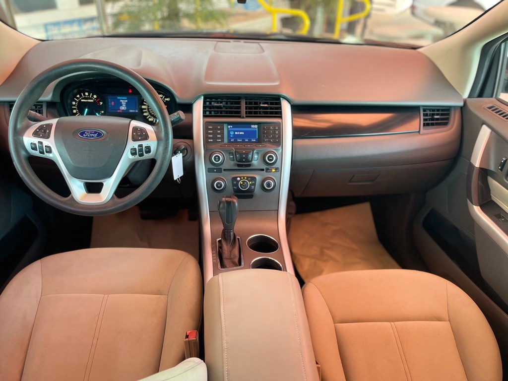 2014 Ford Edge Image 8