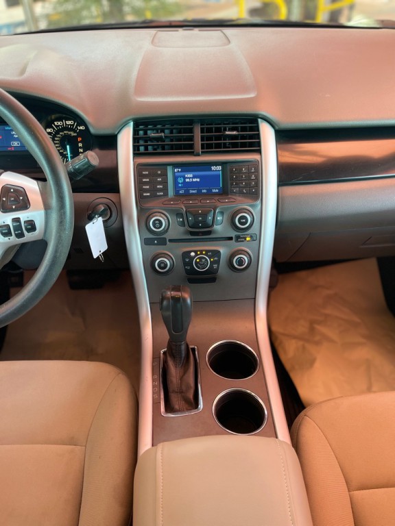 2014 Ford Edge Image 9