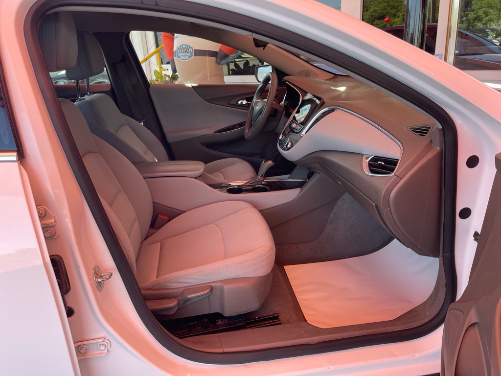 2020 Chevrolet Malibu Image 14