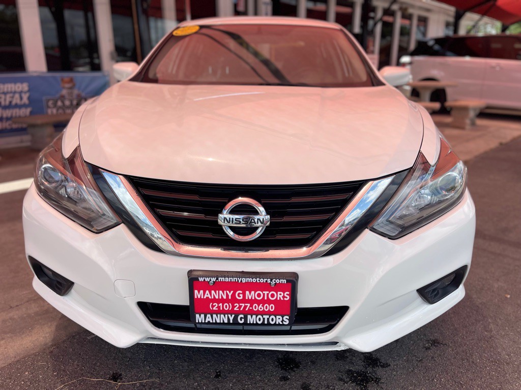 2018 Nissan Altima Image 2