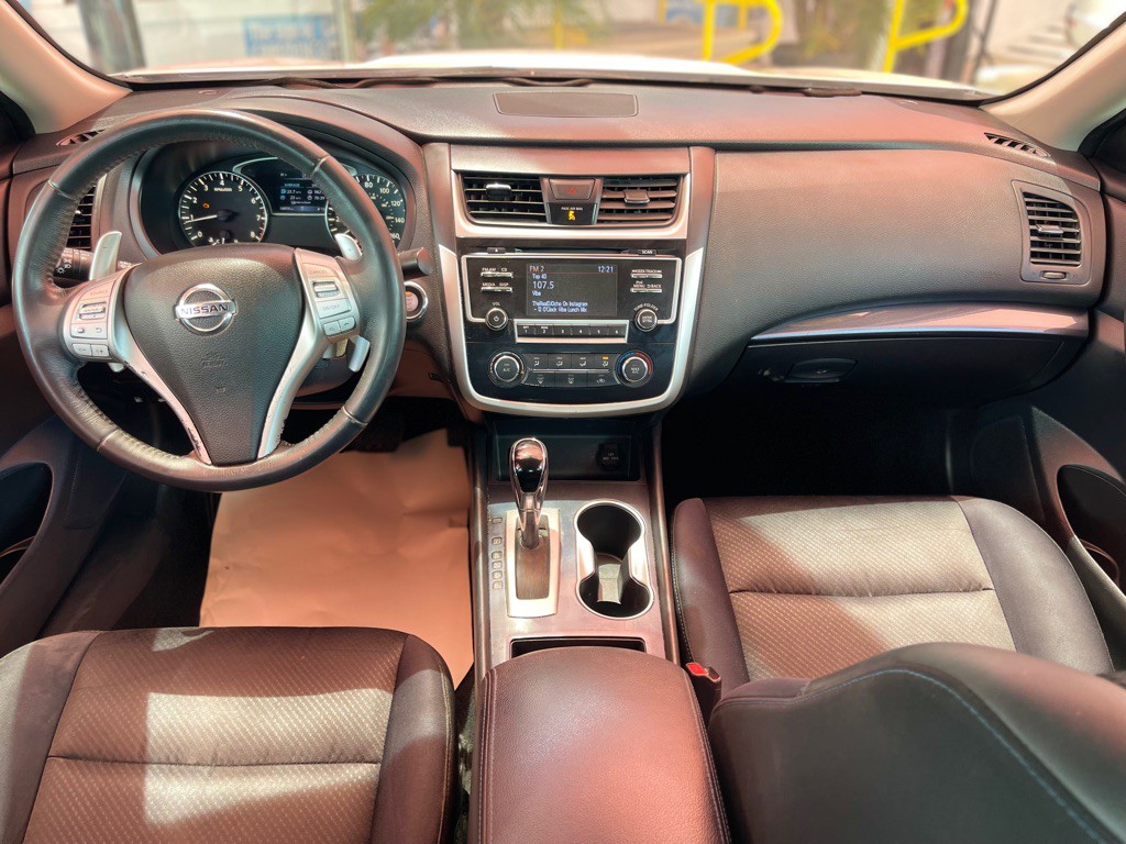 2018 Nissan Altima Image 12