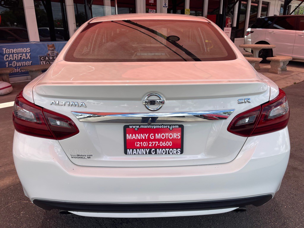 2018 Nissan Altima Image 15