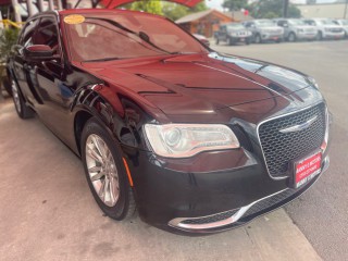Image for 2018 Chrysler 300 Touring ID: 6660080