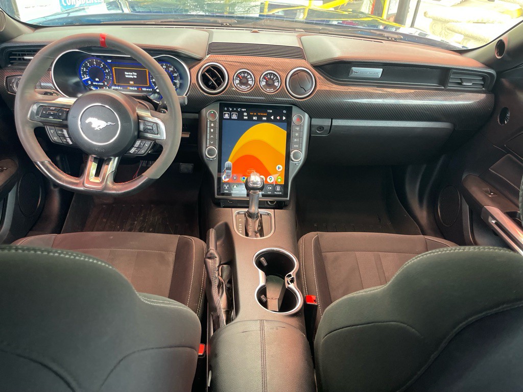 2018 Ford Mustang Image 8