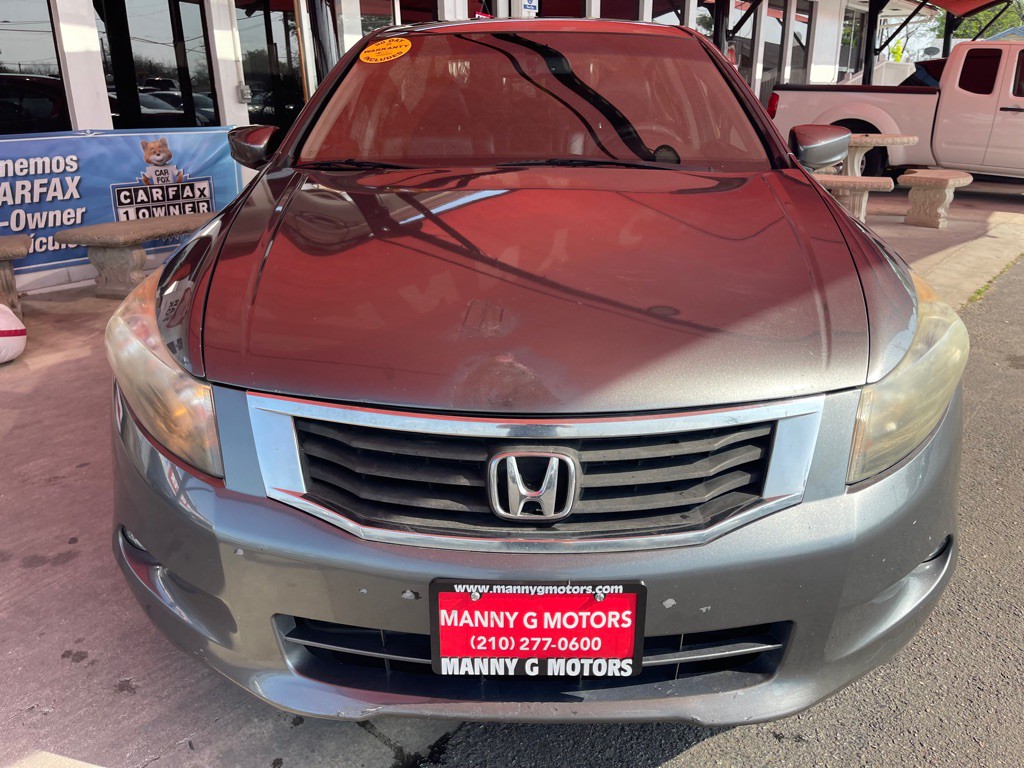 2010 Honda Accord Image 2