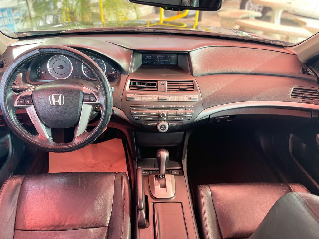 2010 Honda Accord Image 9