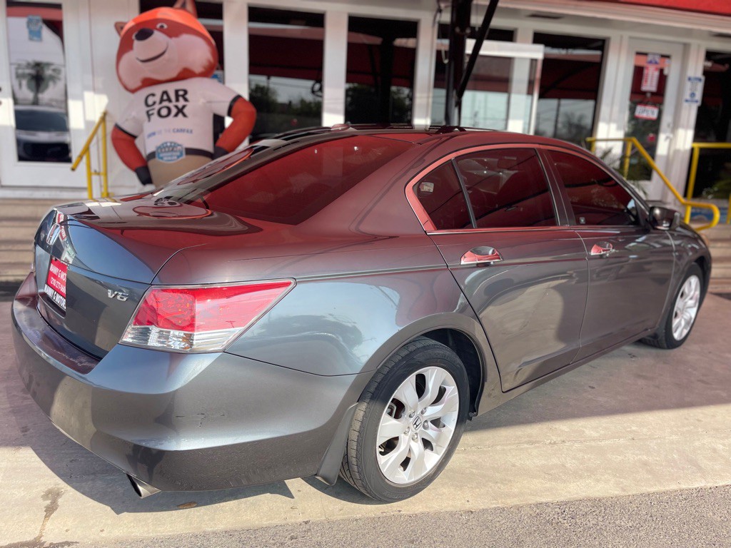 2010 Honda Accord Image 17