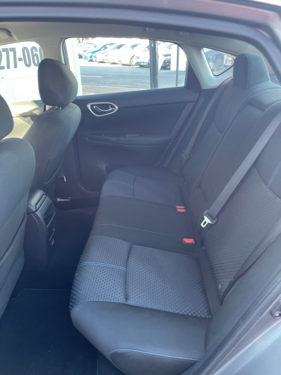 2018 Nissan Sentra Image 9