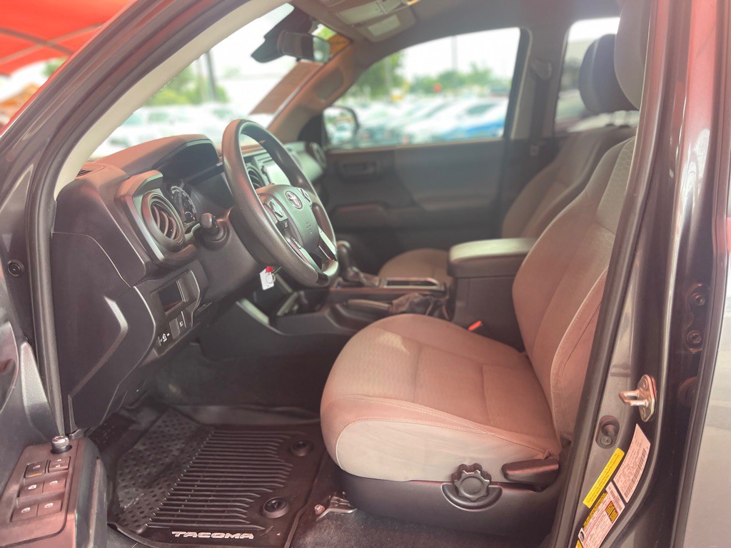 2018 Toyota Tacoma Image 5