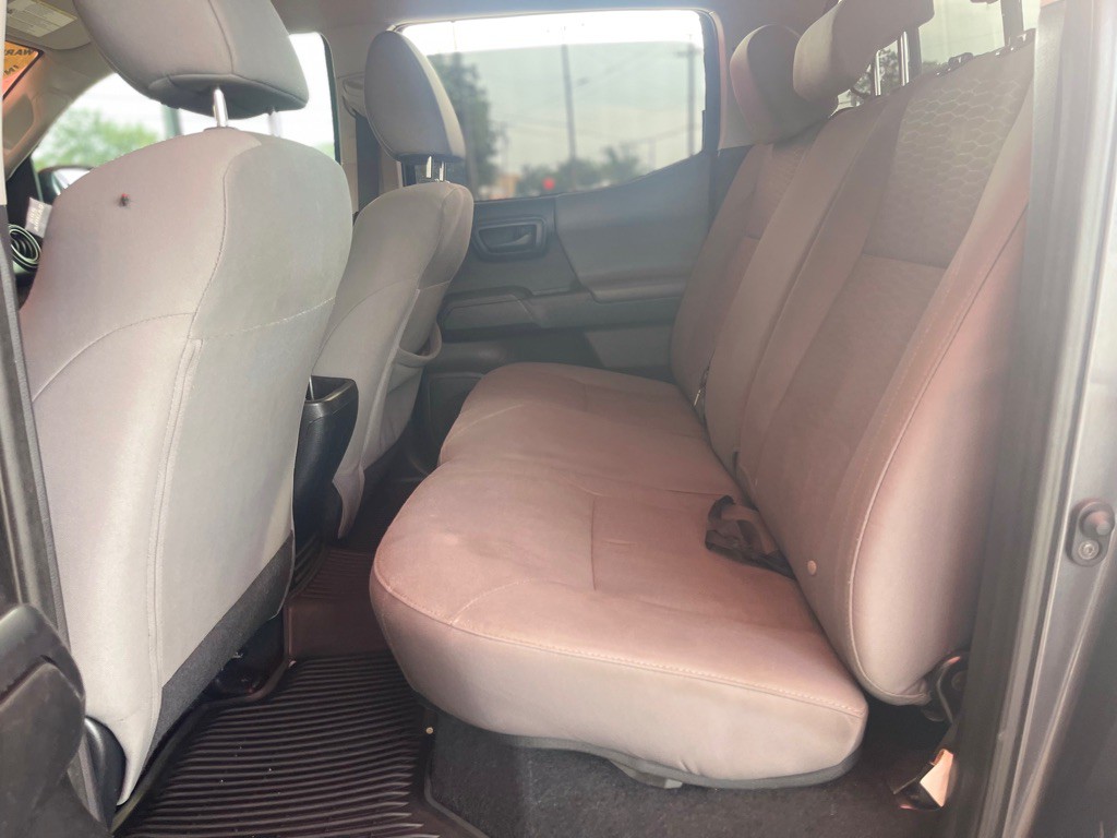 2018 Toyota Tacoma Image 6