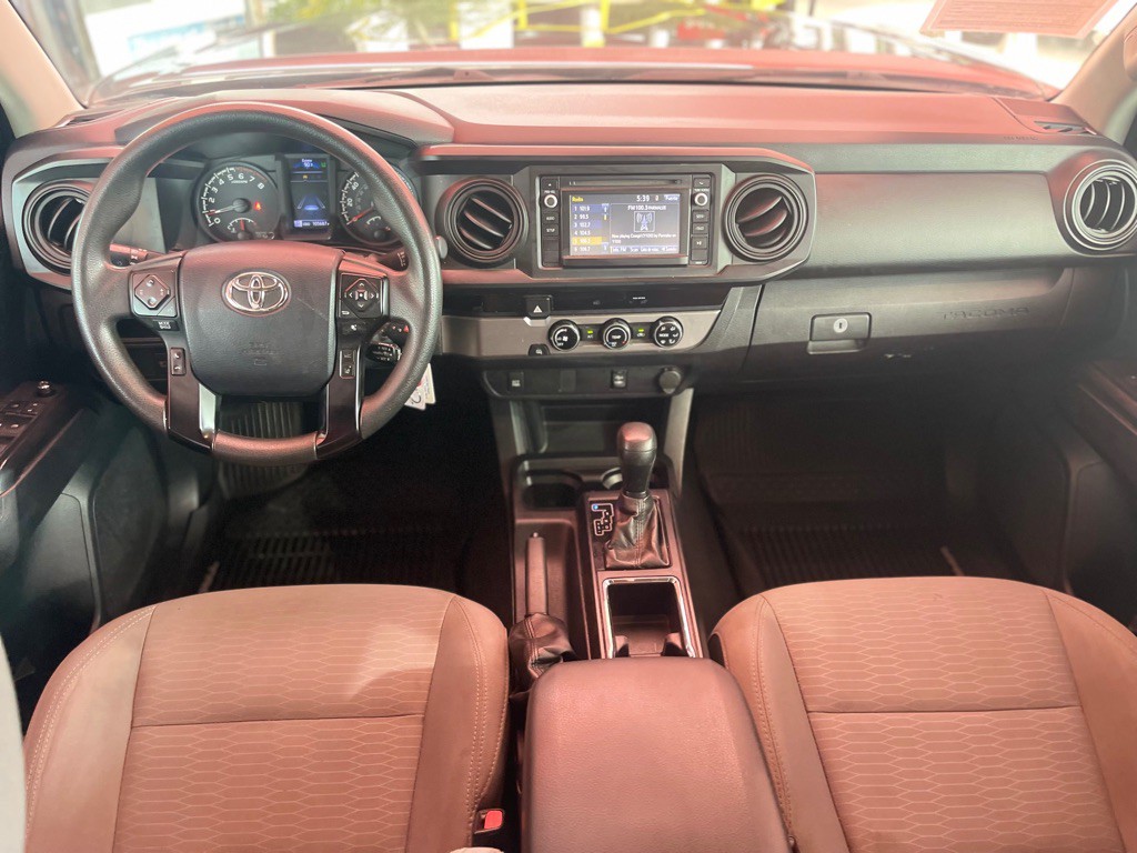 2018 Toyota Tacoma Image 8