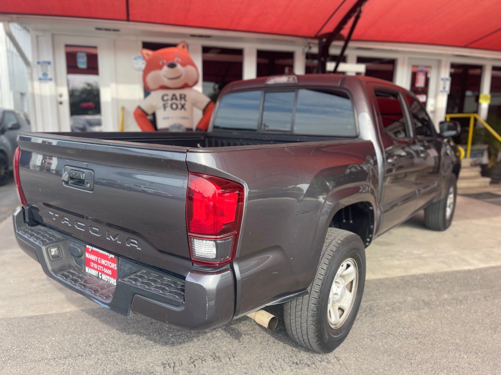 2018 Toyota Tacoma Image 16