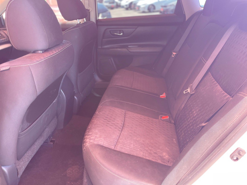 2018 Nissan Altima Image 7