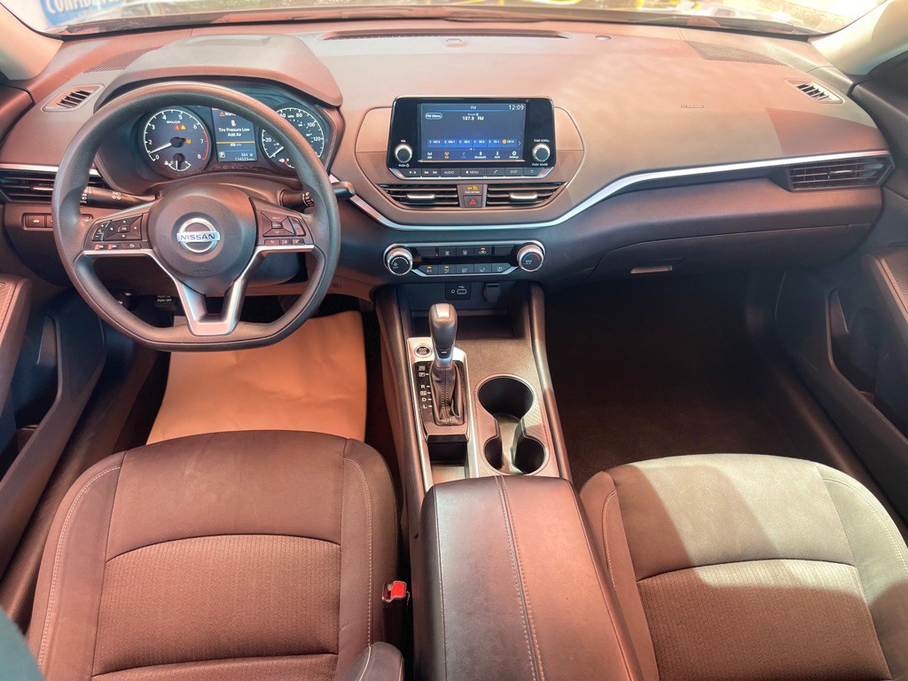 2022 Nissan Altima Image 7