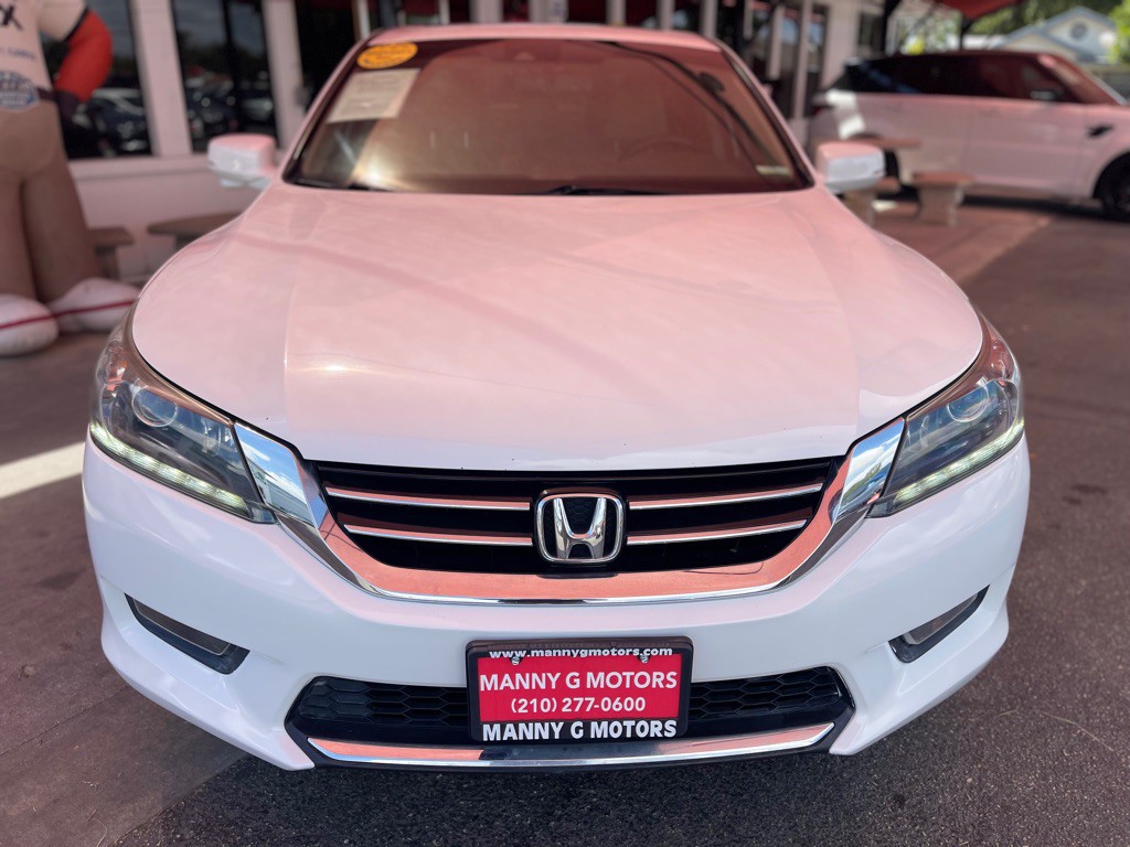 2015 Honda Accord Image 2