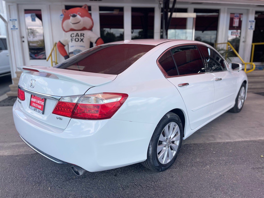 2015 Honda Accord Image 16