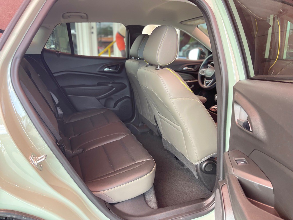 2025 Chevrolet Trax Image 14
