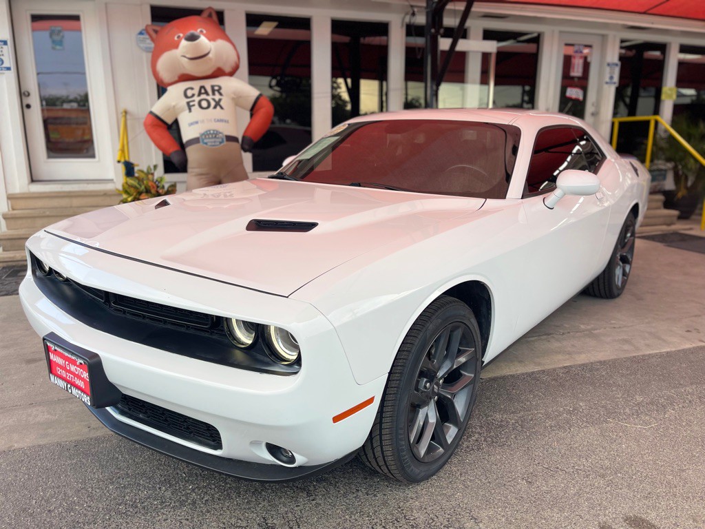 2021 Dodge Challenger Image 3