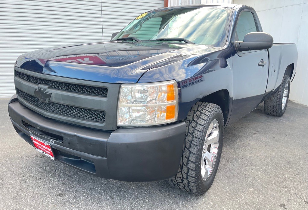 2012 Chevrolet Silverado 1500 Image 3