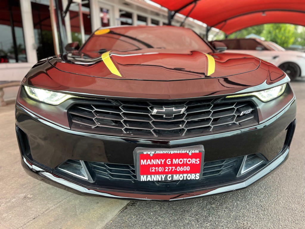 2021 Chevrolet Camaro Image 2