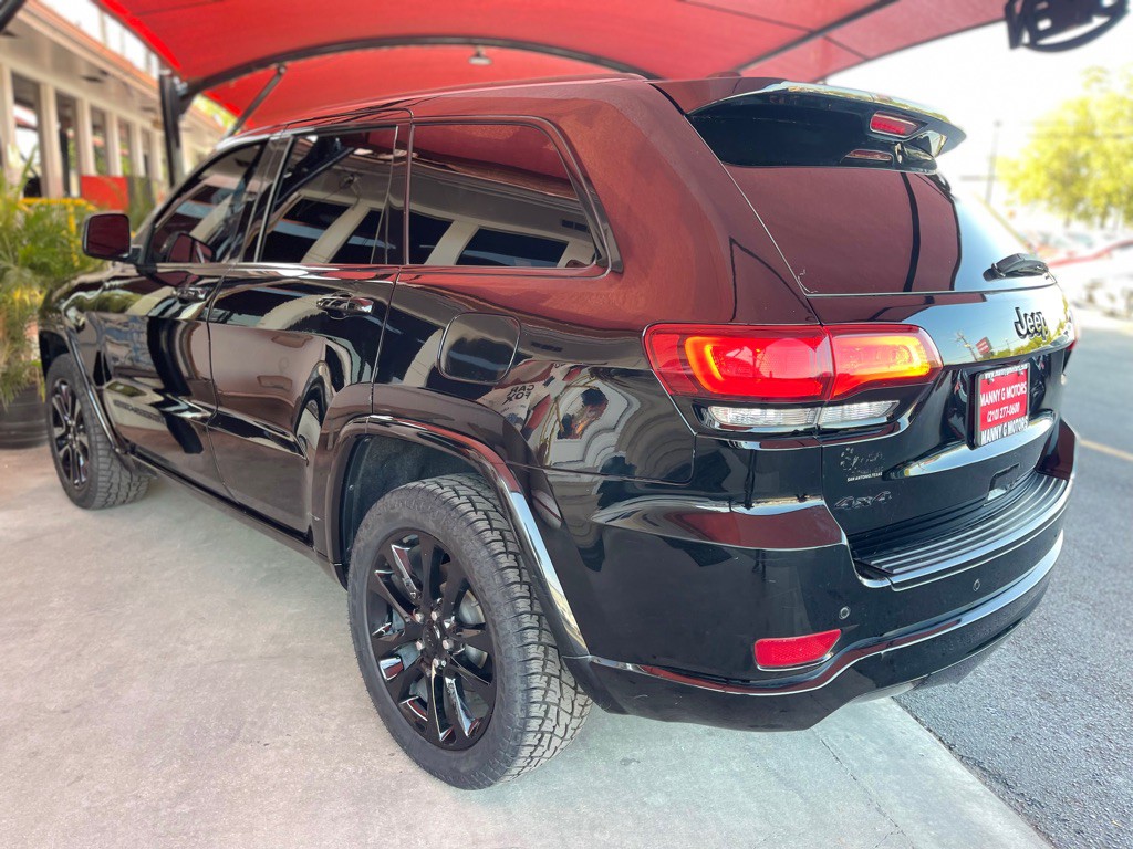 2018 Jeep Grand Cherokee Image 11