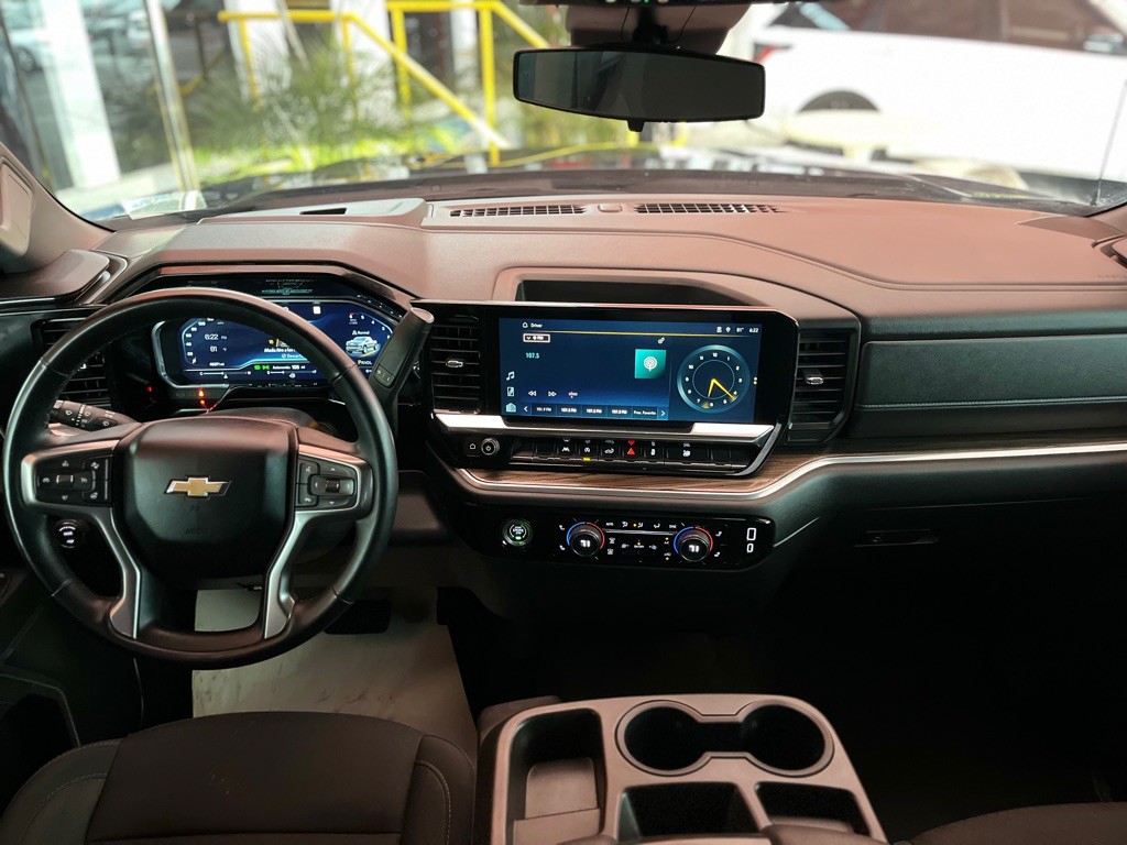 2023 Chevrolet Silverado 1500 Image 7