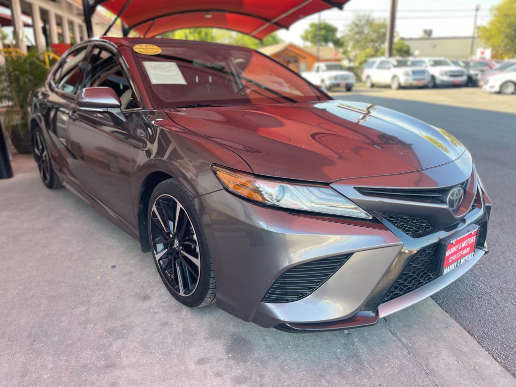 2019 Toyota Camry Image 1