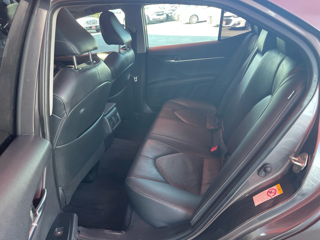 2019 Toyota Camry Image 7