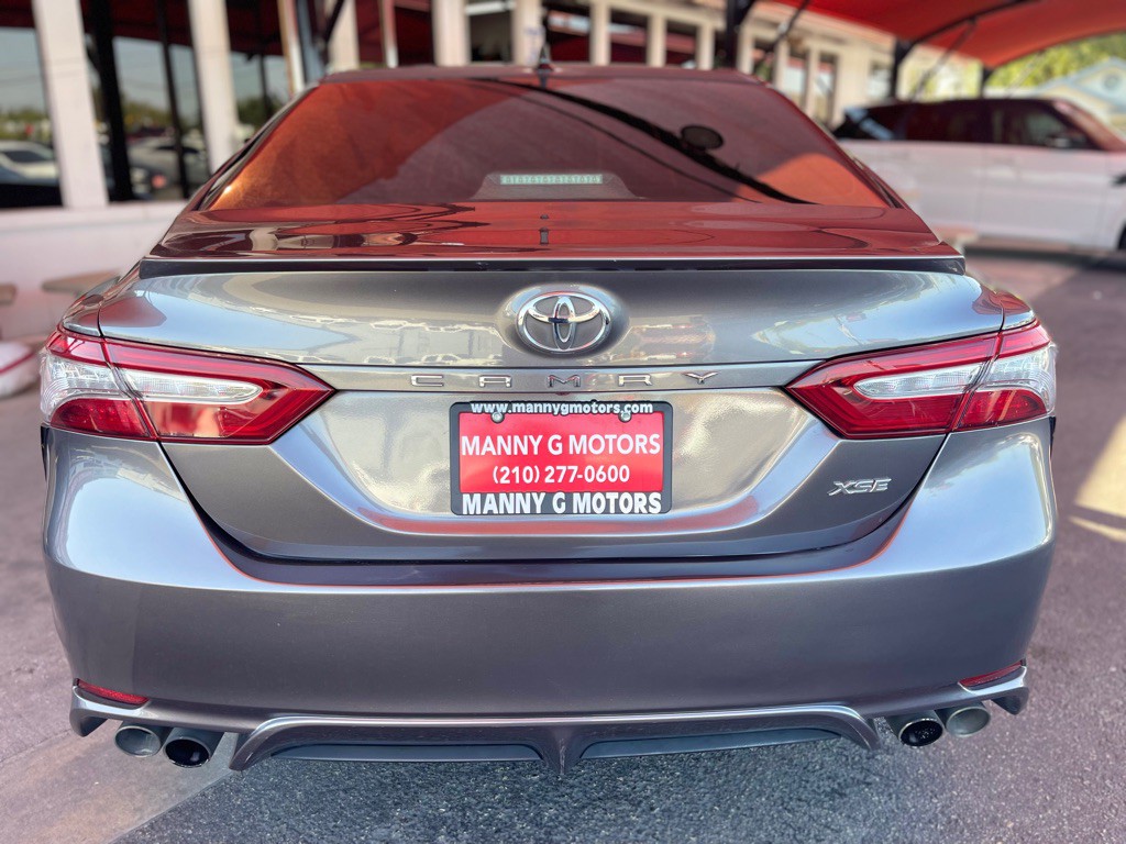 2019 Toyota Camry Image 15