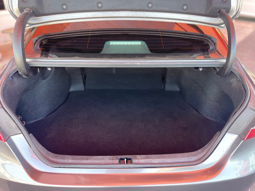 2019 Toyota Camry Image 16