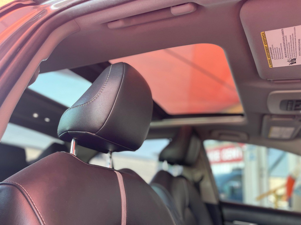 2019 Toyota Camry Image 19