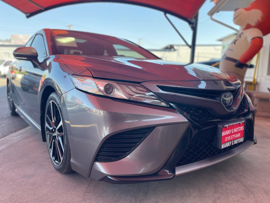 2019 Toyota Camry Image 21