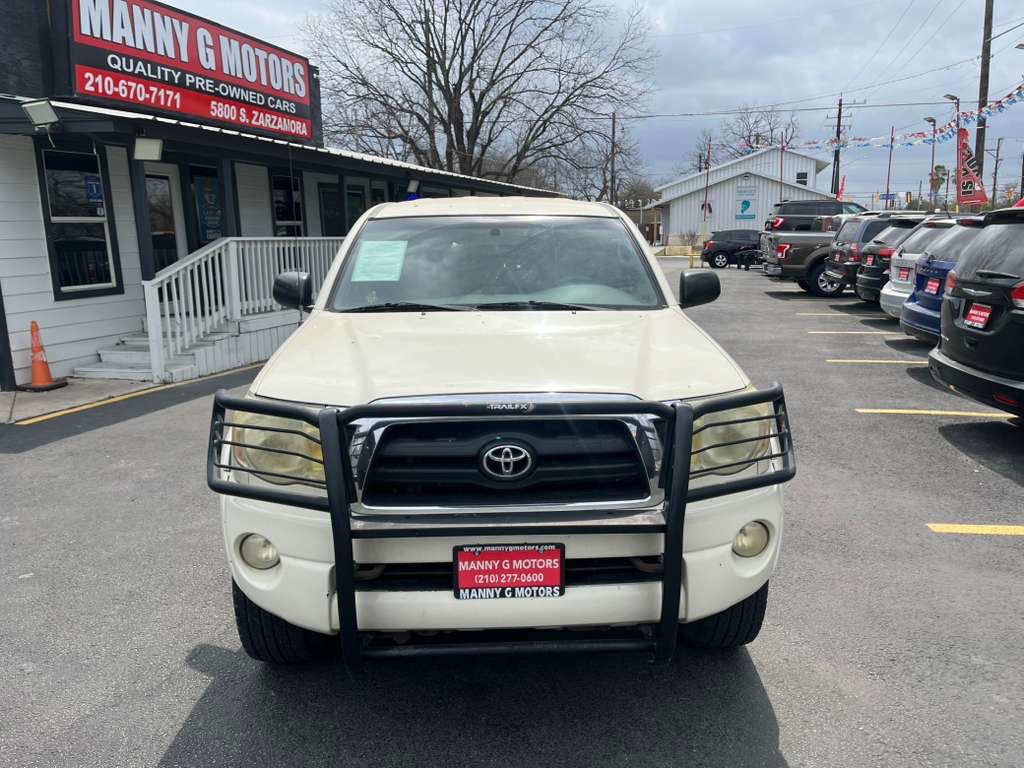 2008 Toyota Tacoma Image 2