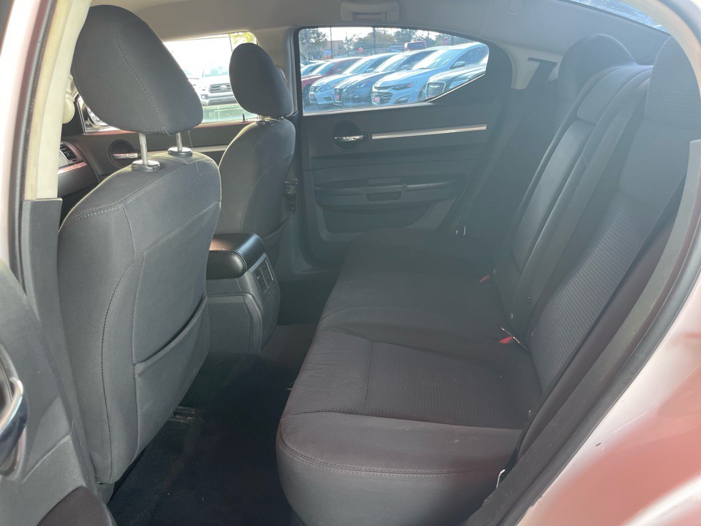 2010 Dodge Charger Image 5