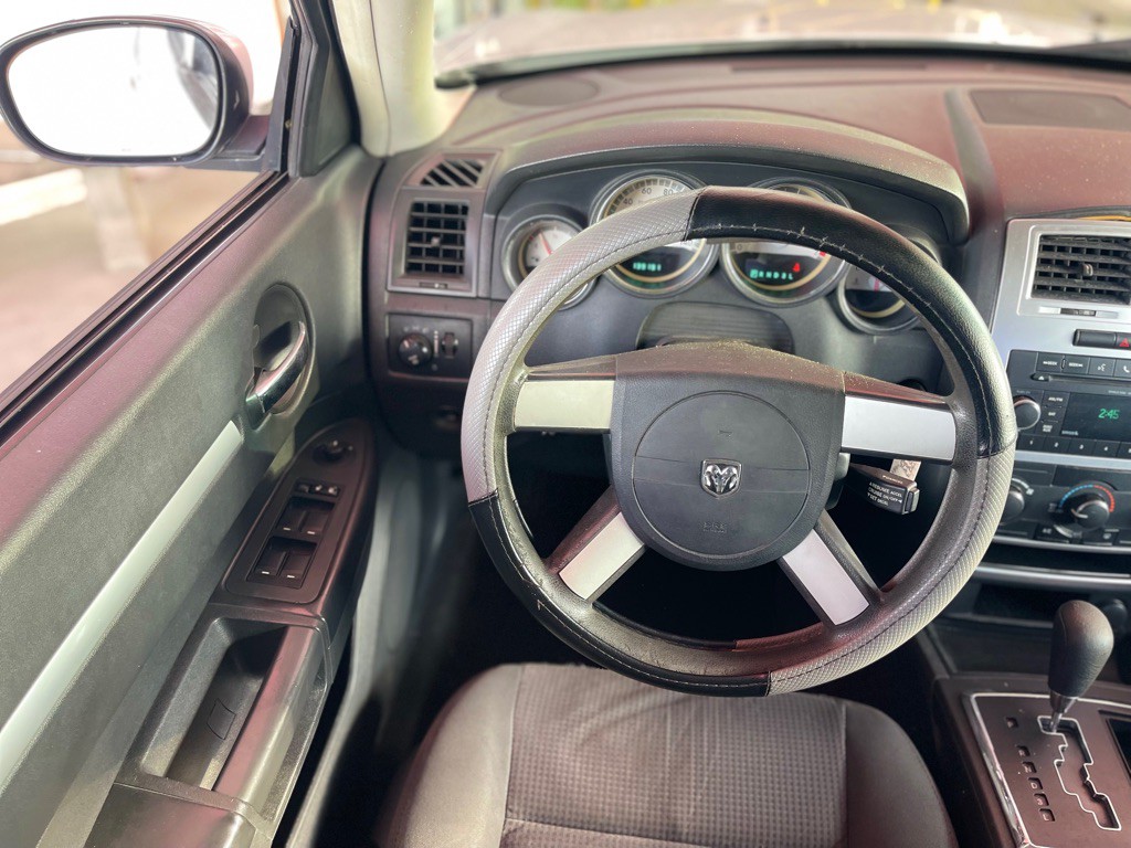 2010 Dodge Charger Image 20