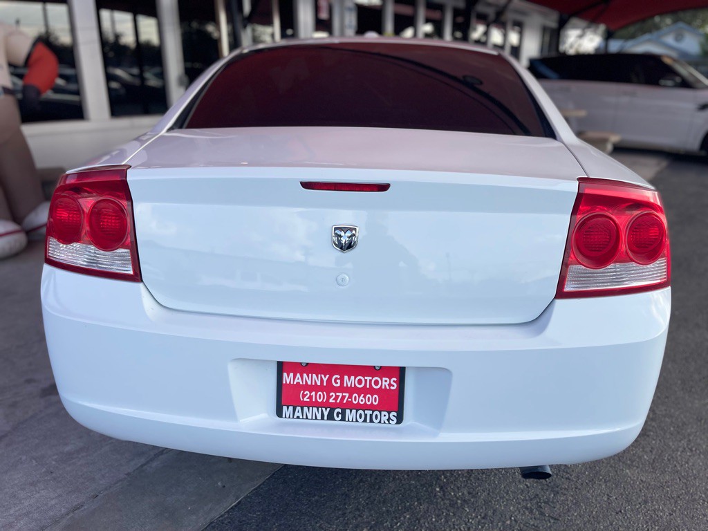 2010 Dodge Charger Image 24