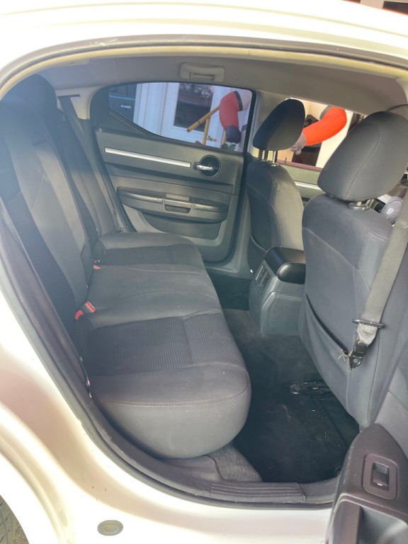 2010 Dodge Charger Image 25