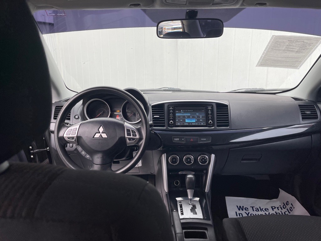 2017 Mitsubishi Lancer Image 5