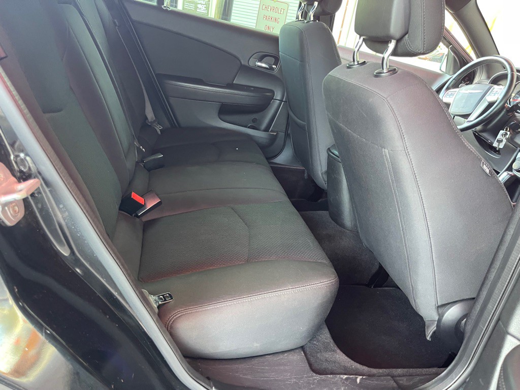 2012 Chrysler 200 Image 10