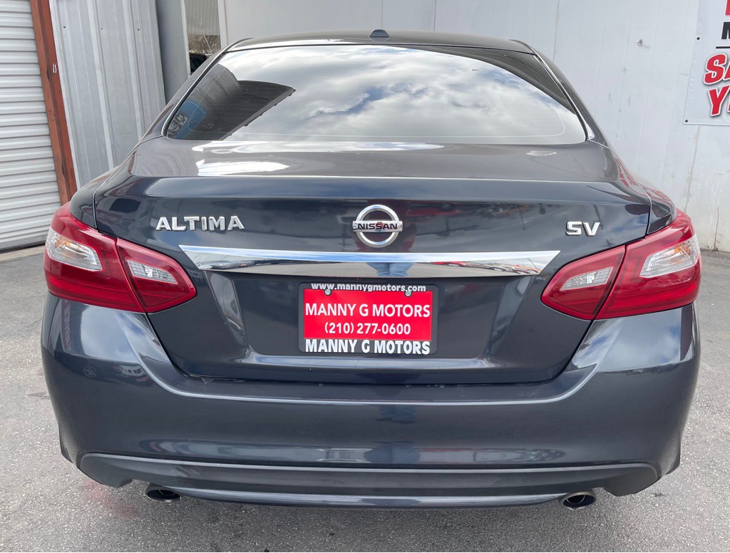 2018 Nissan Altima Image 11