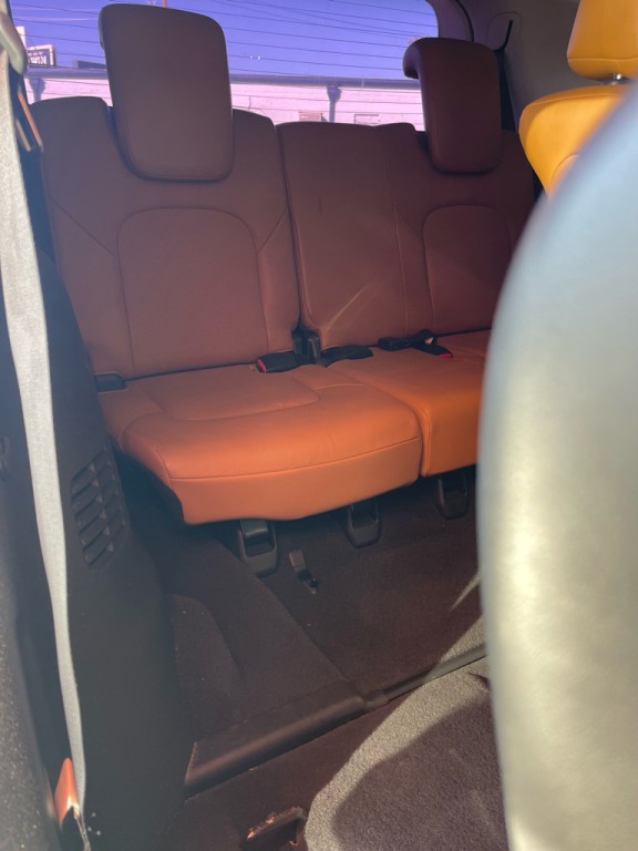 2017 INFINITI QX80 Image 20