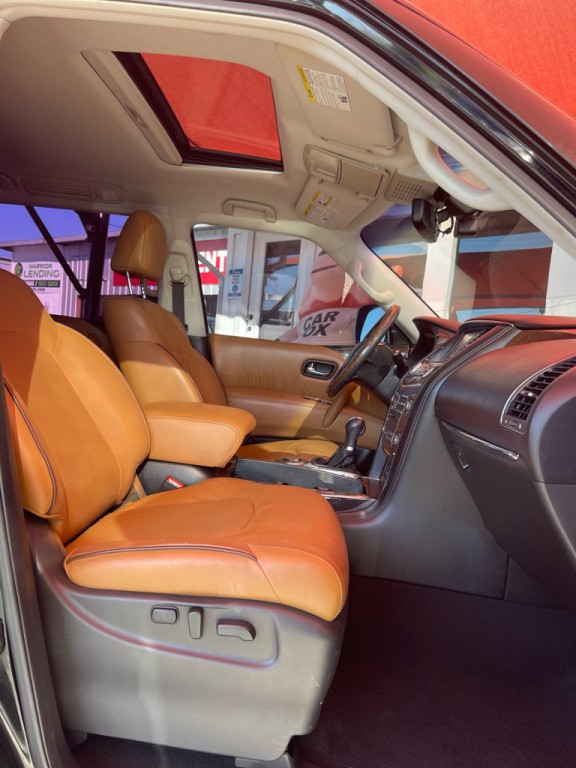 2017 INFINITI QX80 Image 22