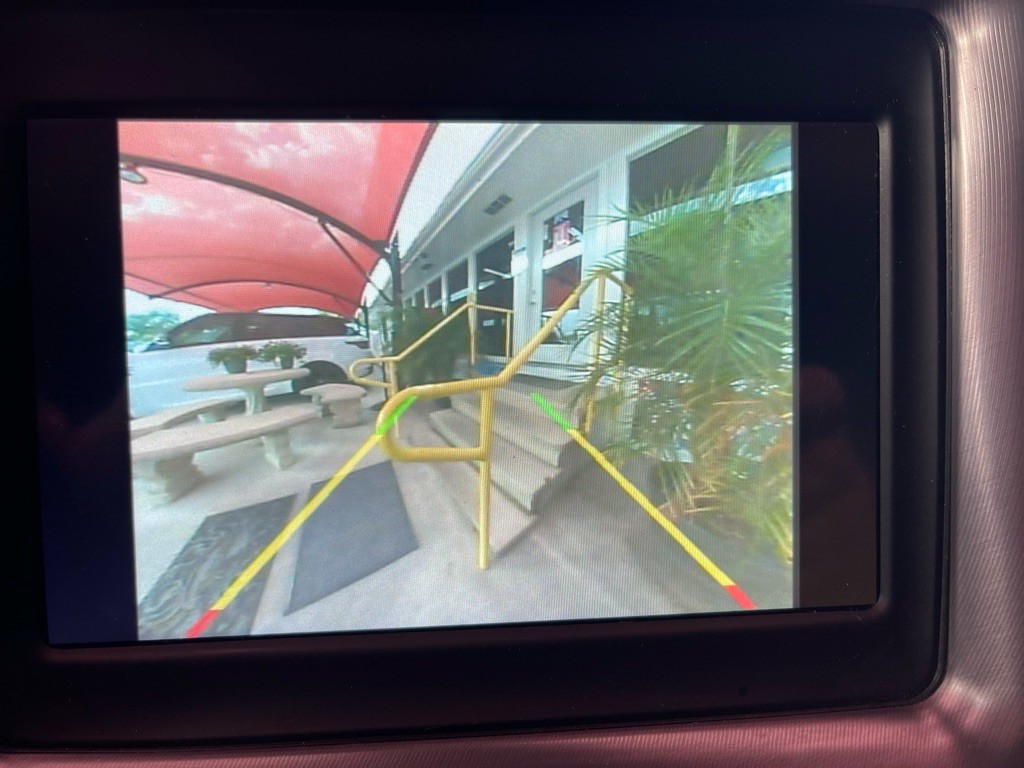 2019 Dodge Challenger Image 9