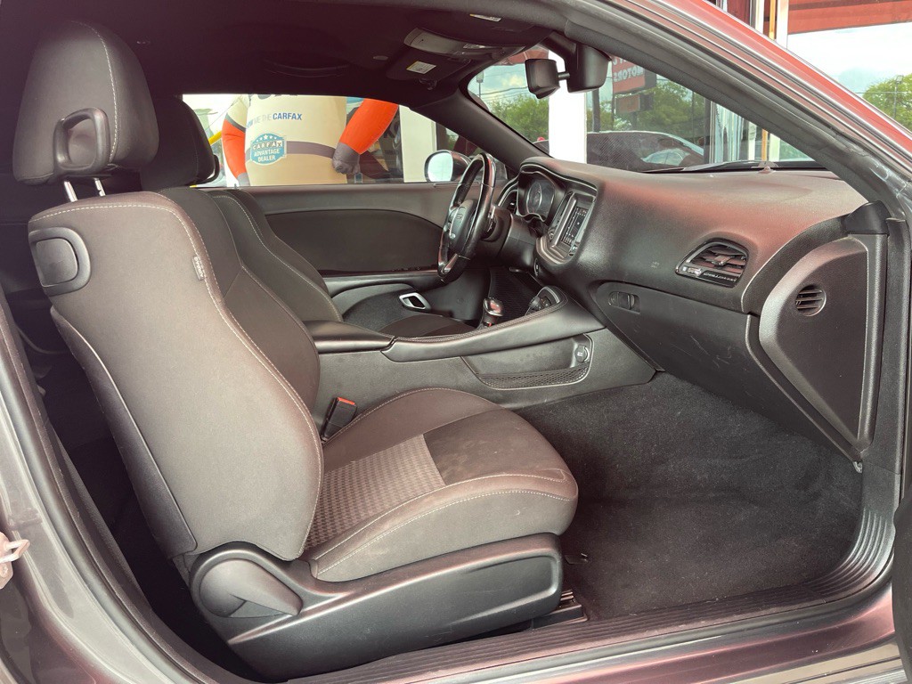 2019 Dodge Challenger Image 12