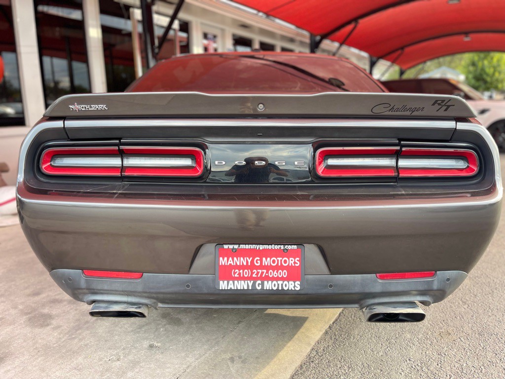 2019 Dodge Challenger Image 12