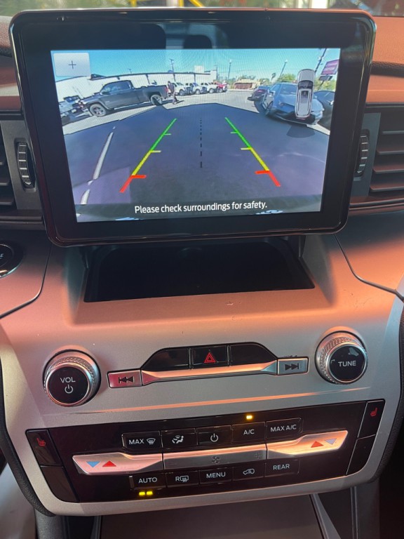 2022 Ford Explorer Image 11