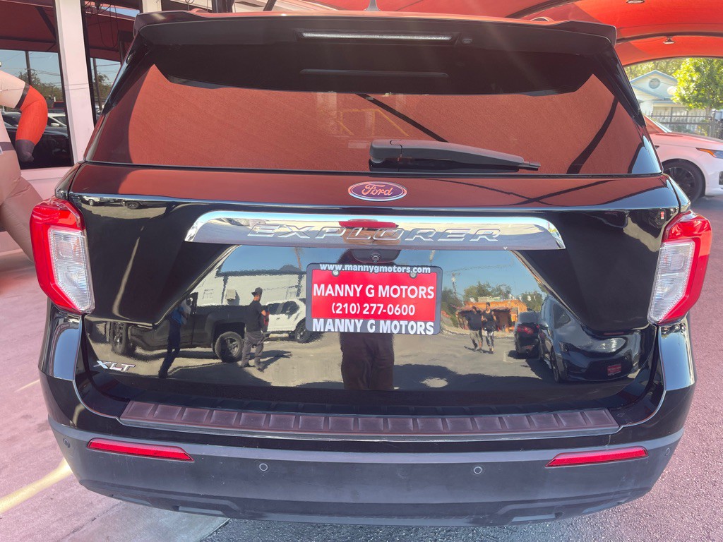 2022 Ford Explorer Image 13