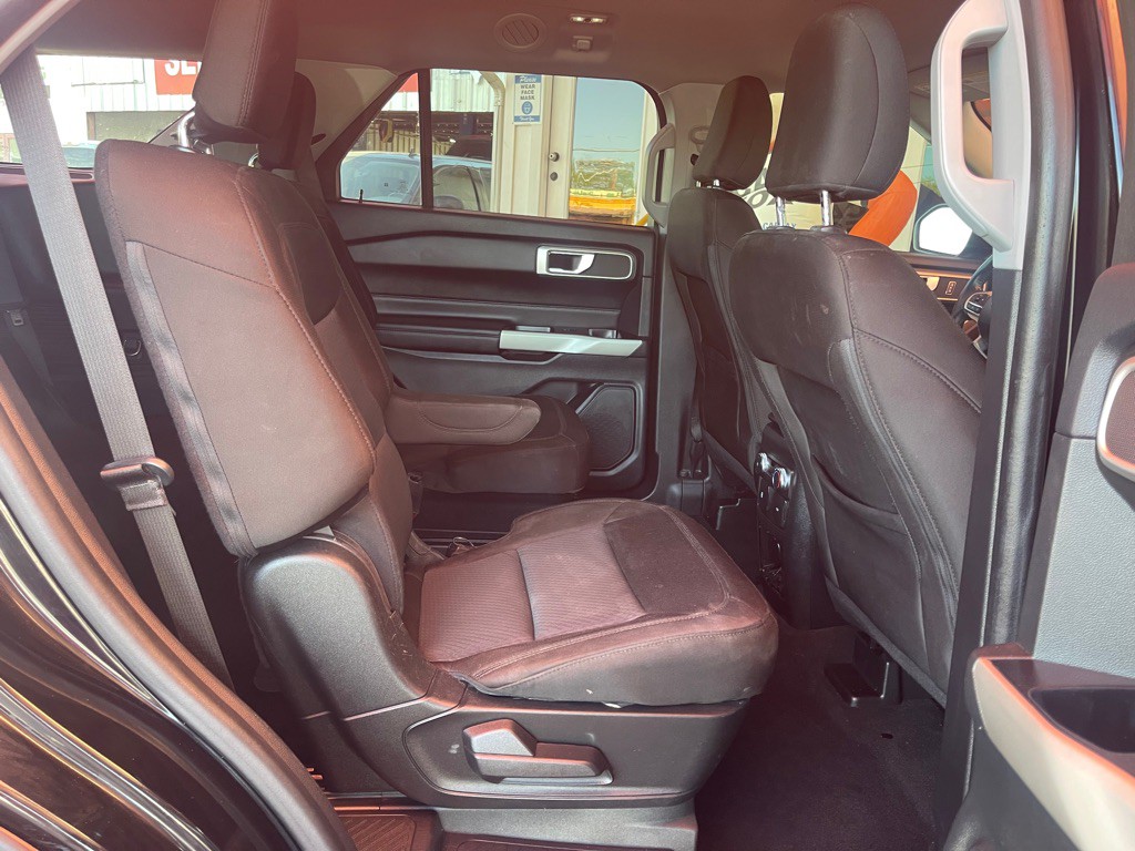 2022 Ford Explorer Image 16